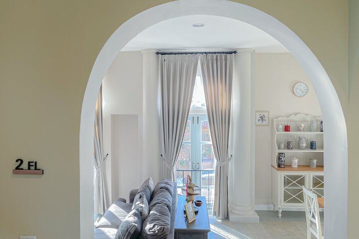Room 85 of 137