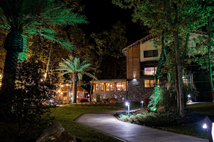Hotel Exterior 65 of 72