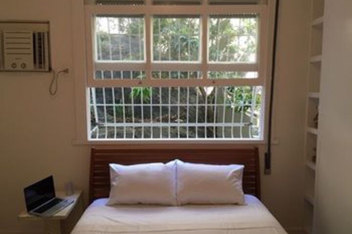 Room 11 of 17