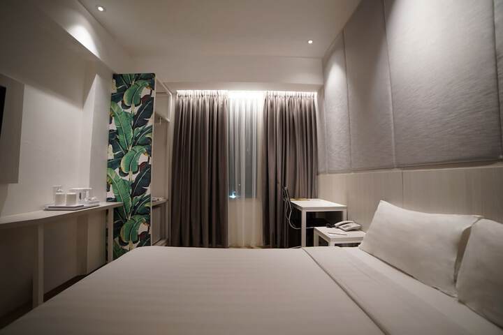 Room 9 of 54