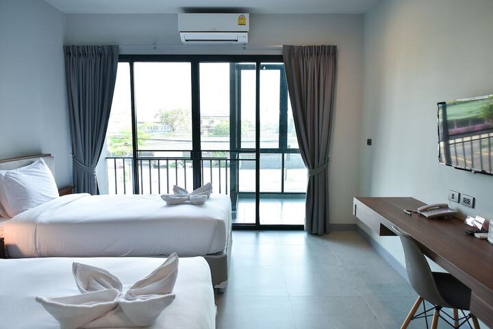 Room 7 of 20