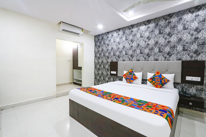 Room 14 of 39