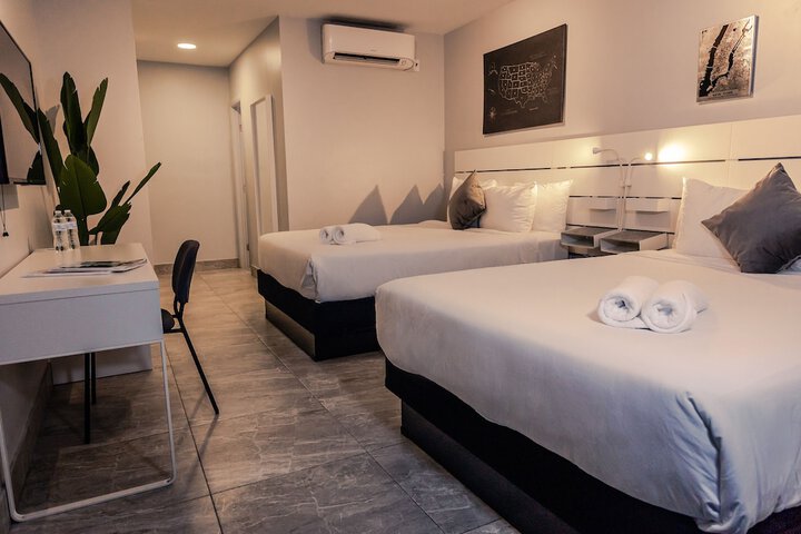 Quadruple 2 Double Beds (5 of 15)