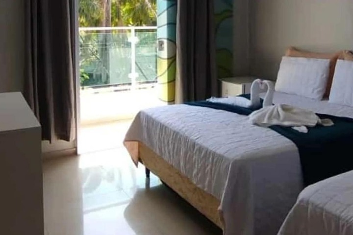 Room 2 of 4