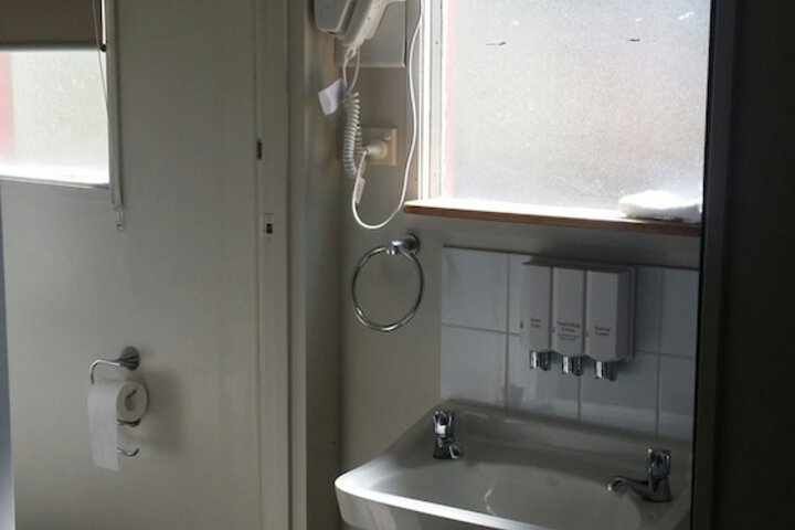 Room 60 of 84