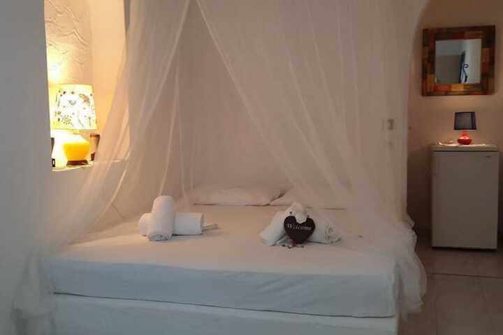 Room 18 of 53