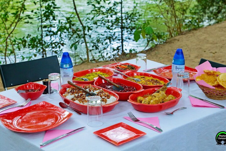 Dining 6 of 14