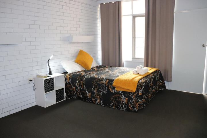 Room 21 of 61