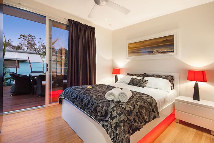 Room 2 of 20