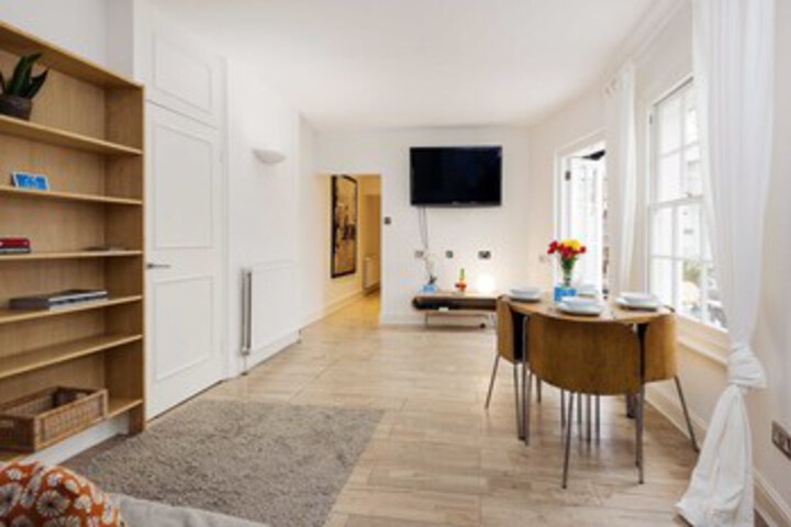 Room 15 of 20