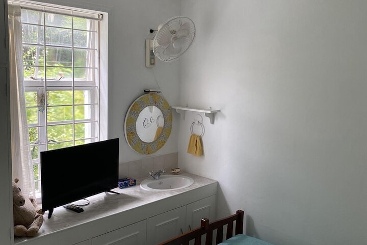 Room 14 of 90
