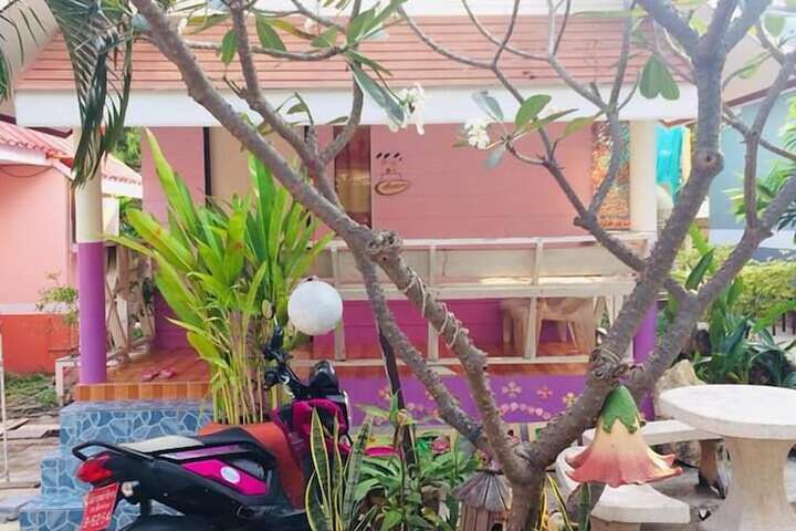 Hotel Exterior 45 of 56