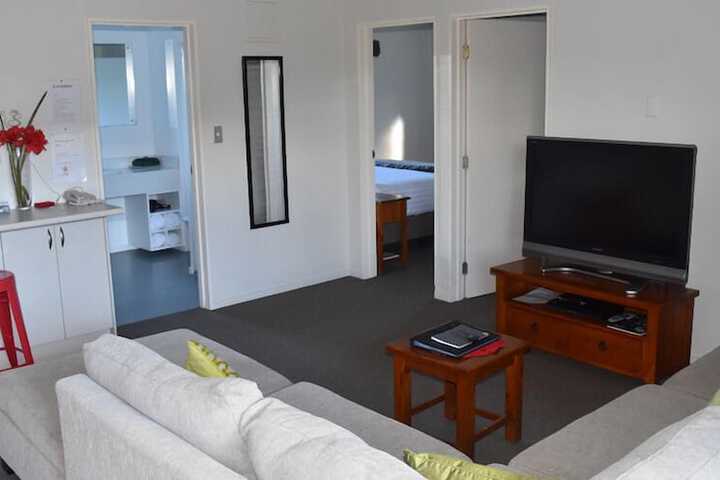Room 21 of 37