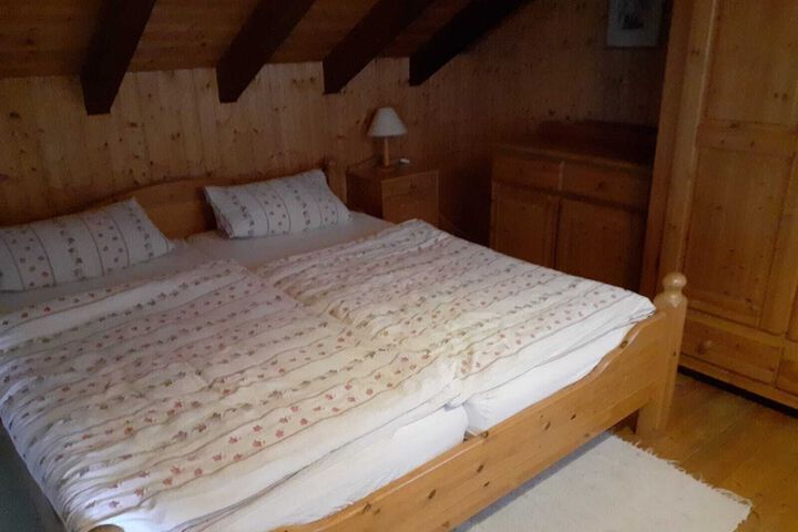 Room 4 of 22