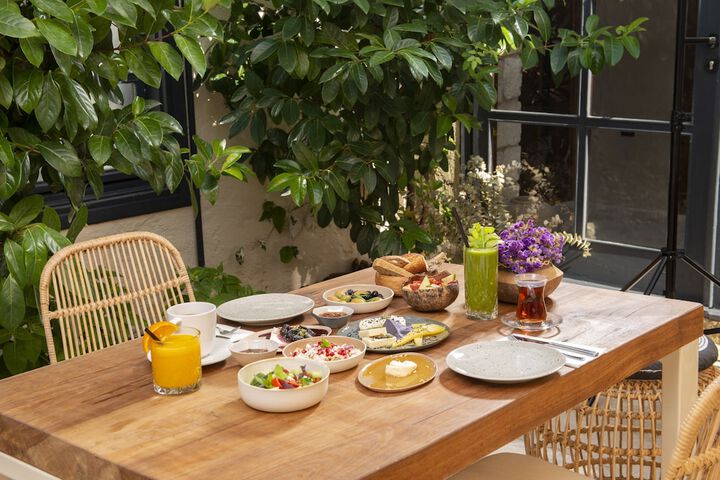 Breakfast/Coffee Service 43 of 53