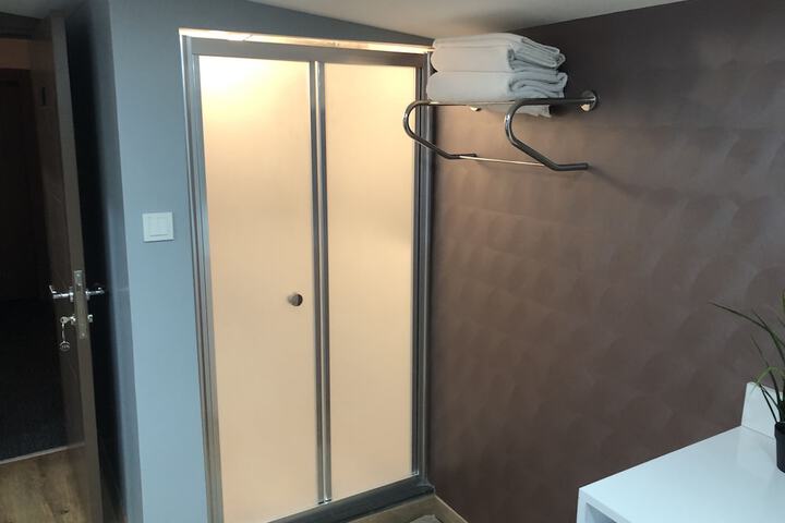 Room 14 of 44