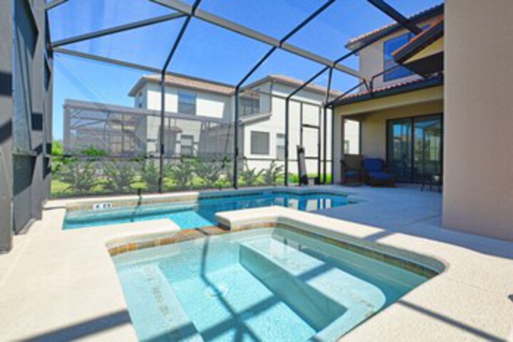 Image of Solterra 5 Bedroom House w Pool - 7034SR