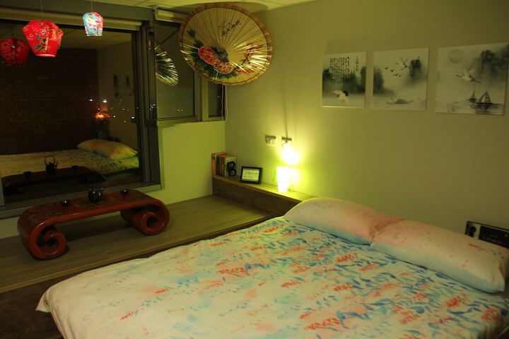 Room 8 of 81