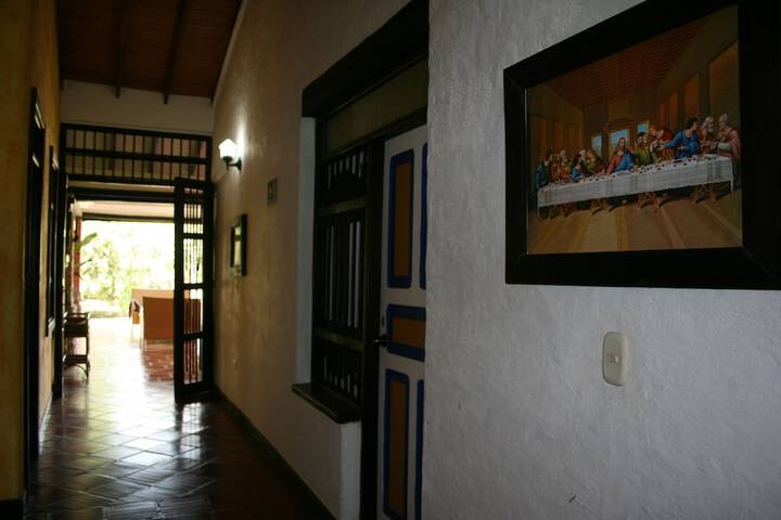 Ballroom/Hall 80 of 153