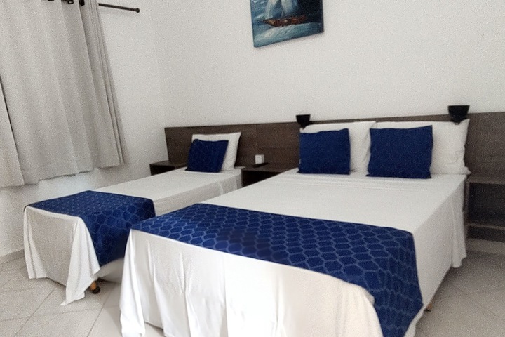 Room 8 of 37