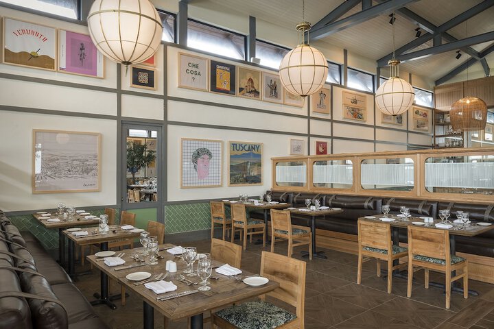 Dining 95 of 147