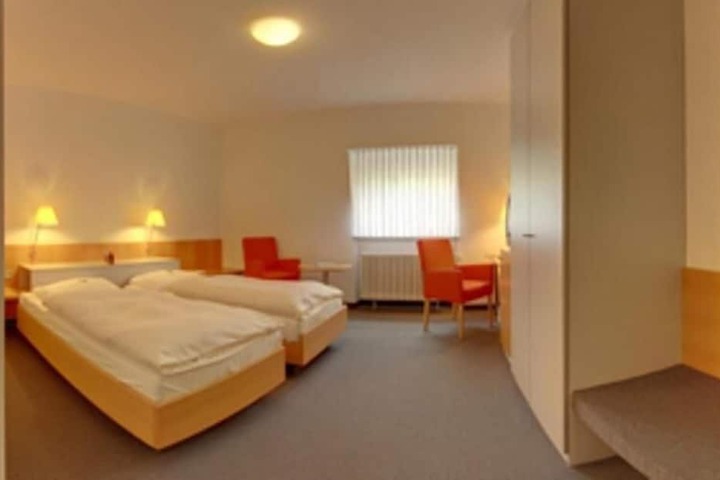 Room 18 of 39