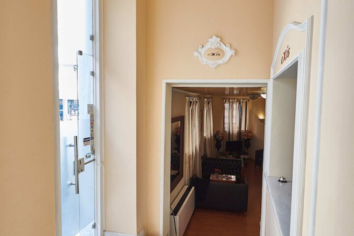 Hotel 3 of 141