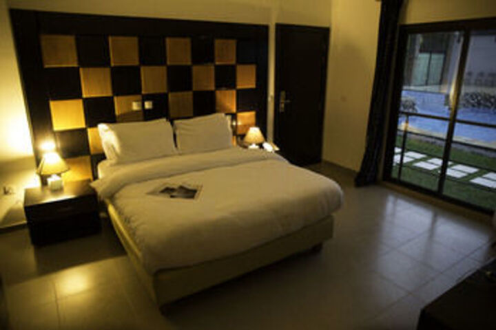 Room 11 of 26