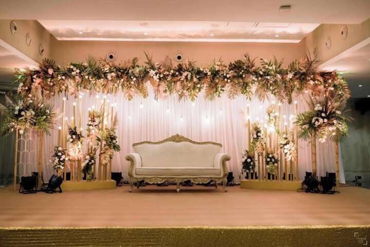 Ballroom/Hall 43 of 58
