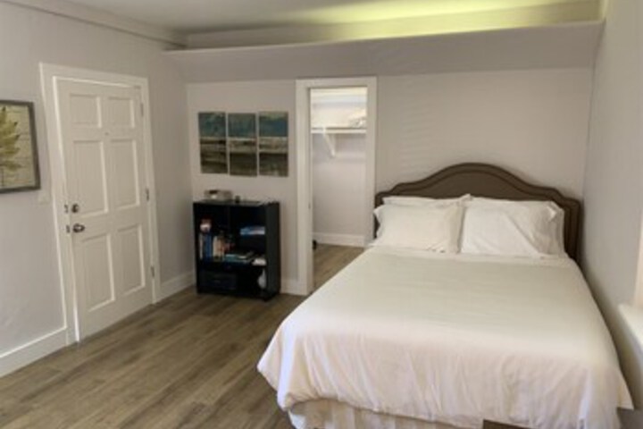 Room 12 of 17