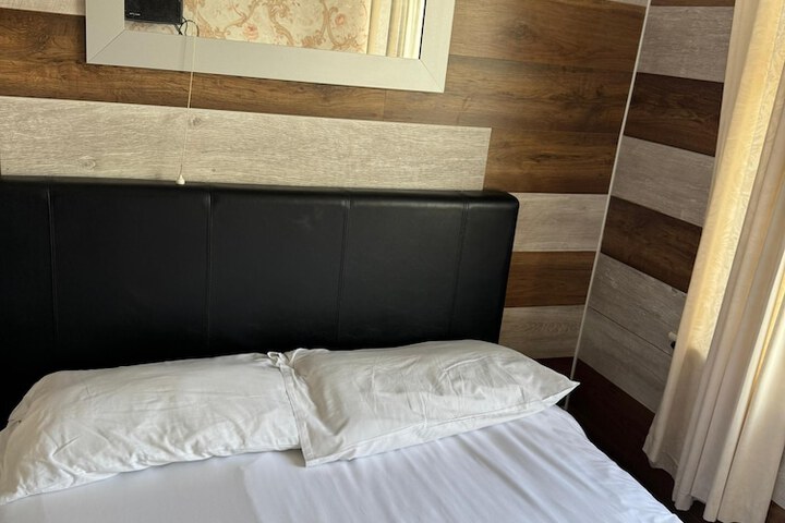 Room 78 of 156