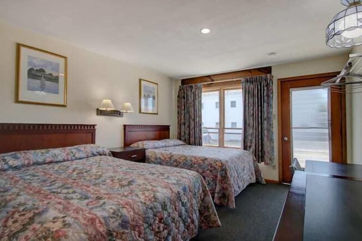 Room 6 of 30