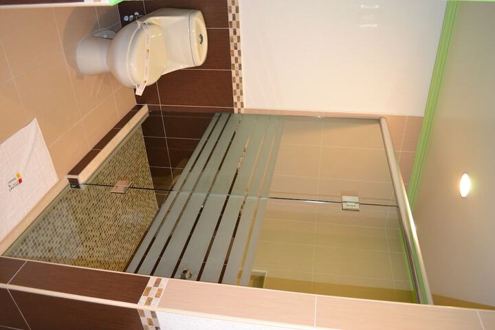 Clean Restrooms