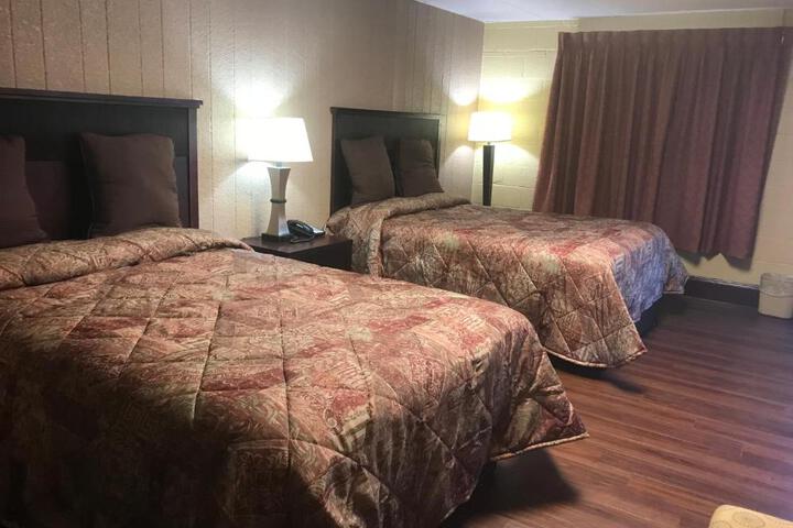 2 Double Beds (1 of 4)