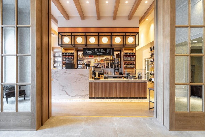 Coffee shop