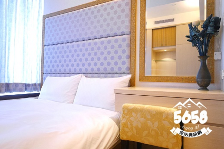 Champs Elysees Room - 85 Sky Tower