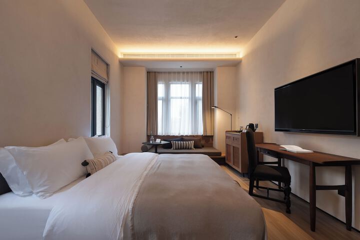 Room 21 of 100