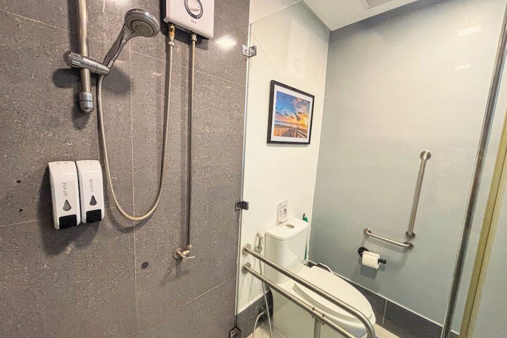 Room 152 of 240