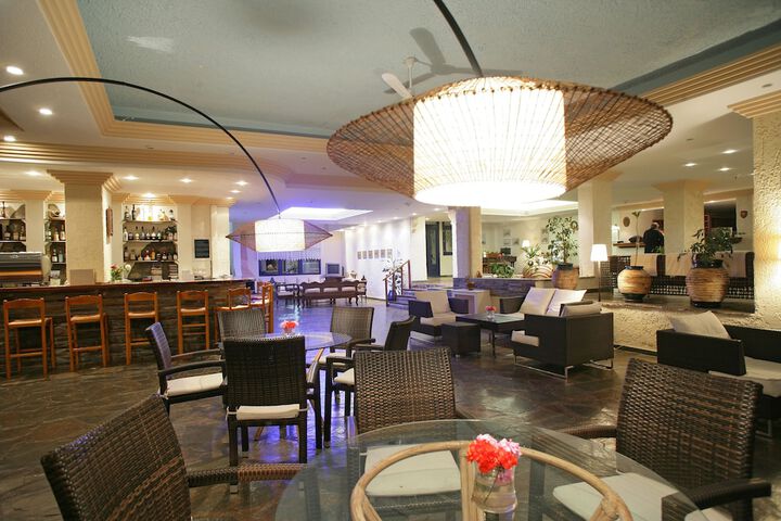 Hotel Interior 4 of 68