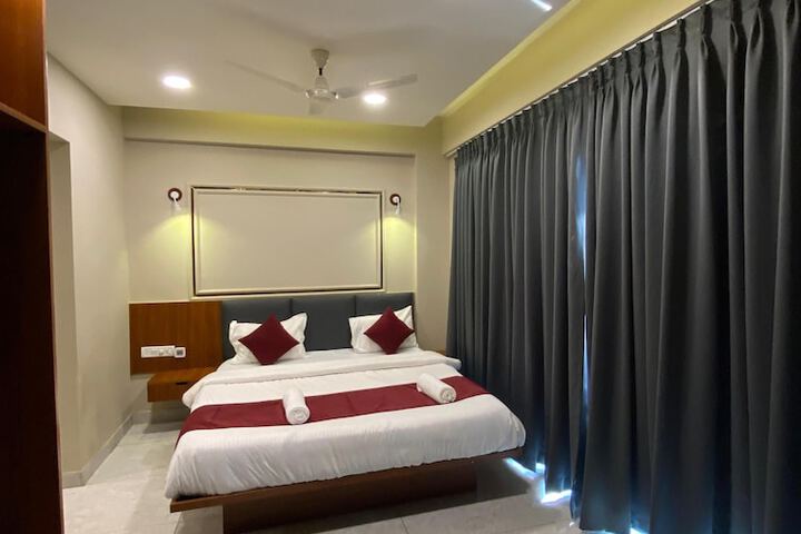 Room 9 of 23