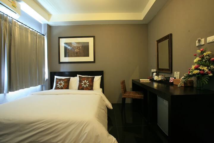 Room 22 of 65