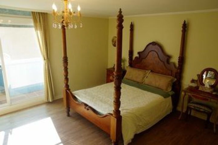 Room 30 of 64