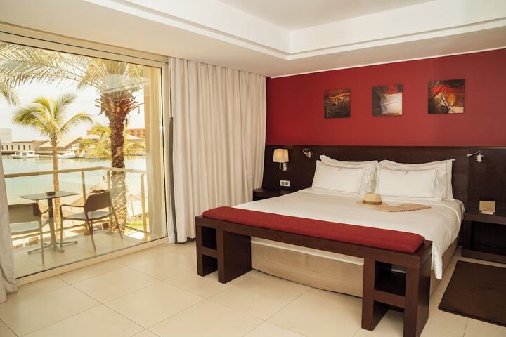 Room 13 of 75