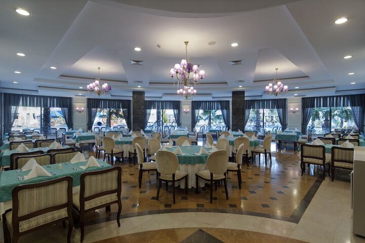 Dining 111 of 182