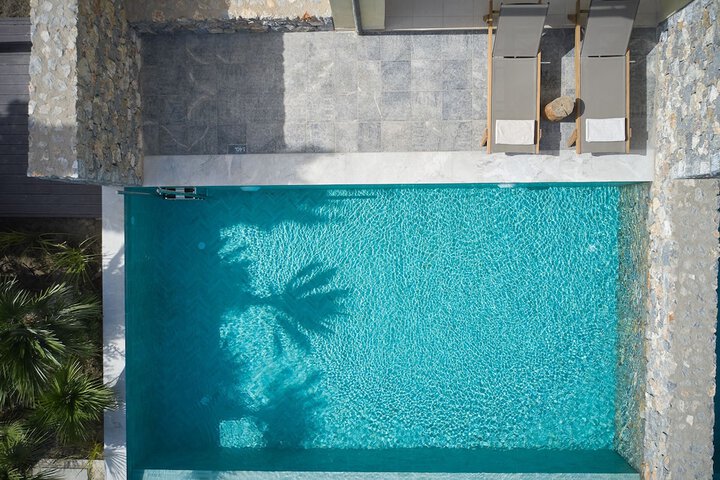 Pool 50 of 83