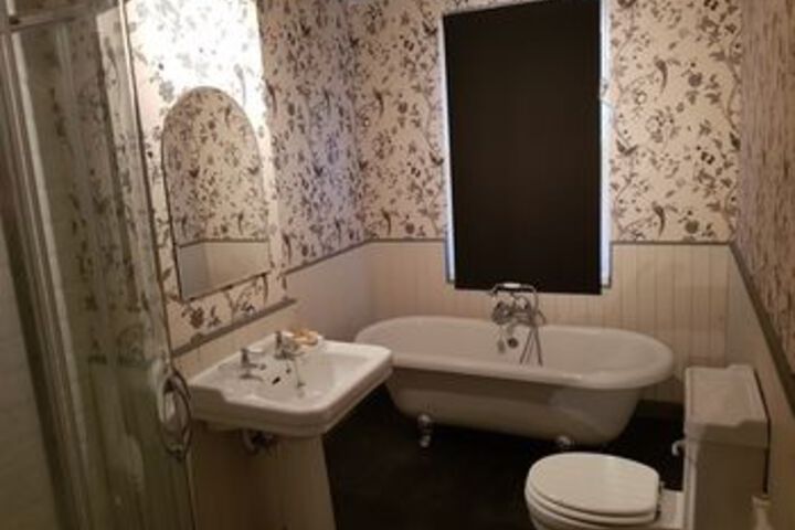 Room 3 of 13