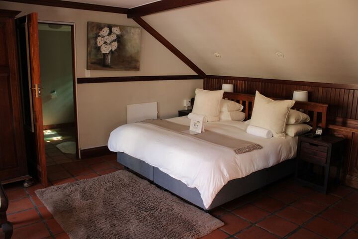 Room 12 of 64