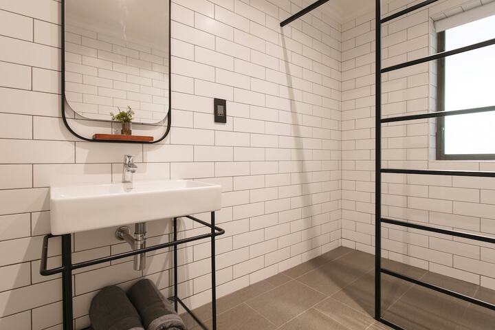 Room 72 of 89