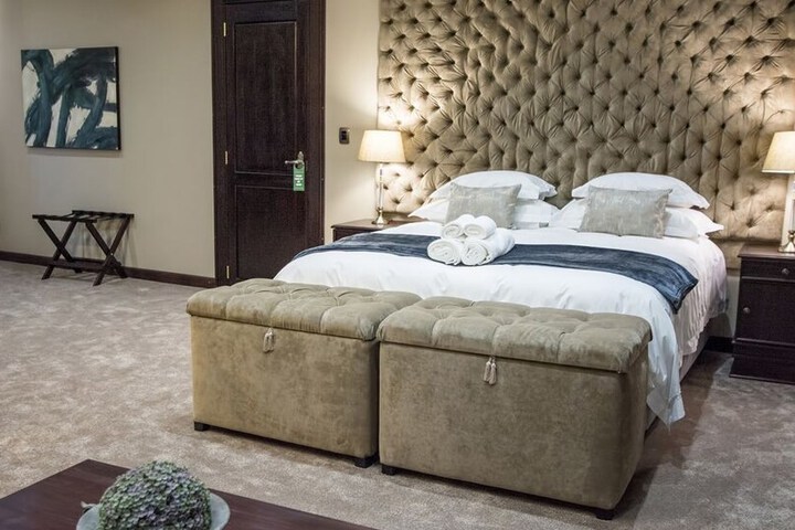 Room 2 of 59