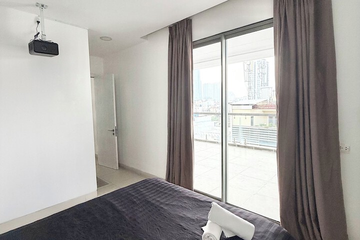 Room 16 of 58